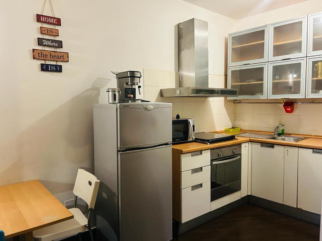 Easy Room Italy Prada Milano Ngoại thất bức ảnh