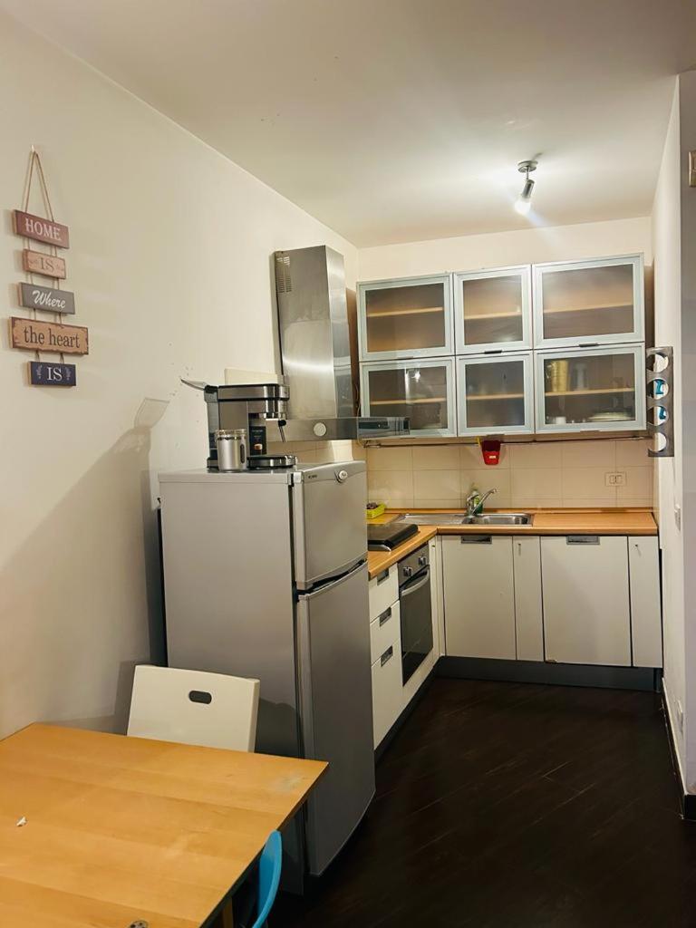 Easy Room Italy Prada Milano Ngoại thất bức ảnh